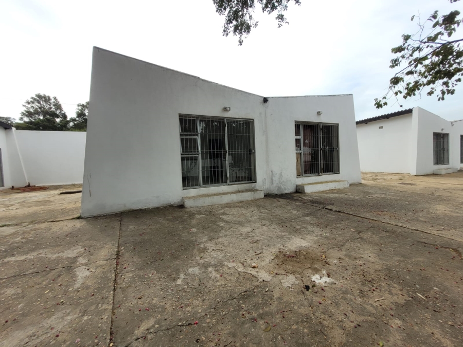 To Let 1 Bedroom Property for Rent in Humansdorp Eastern Cape